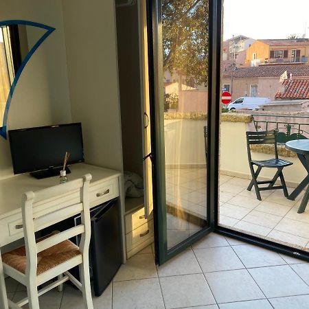 B&B Le Farfalle Palau Ngoại thất bức ảnh