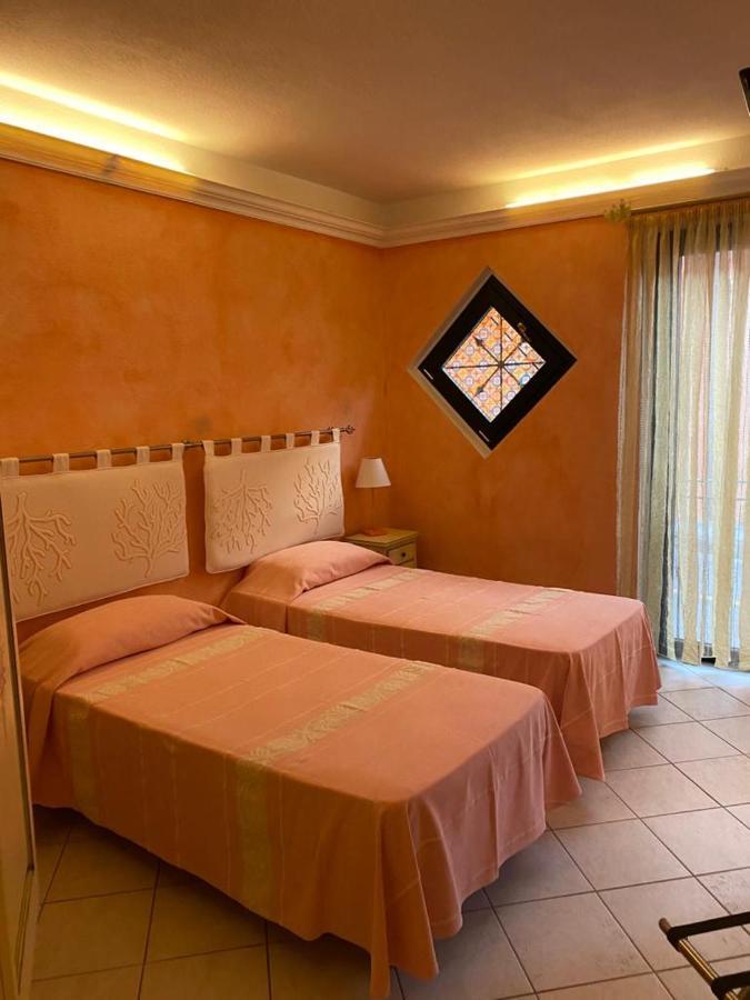 B&B Le Farfalle Palau Ngoại thất bức ảnh