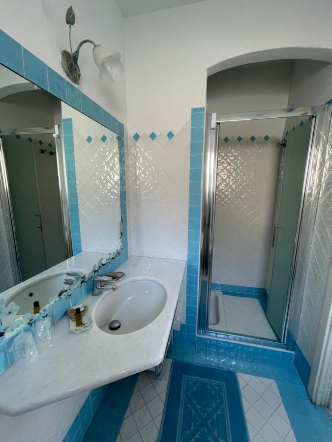 B&B Le Farfalle Palau Ngoại thất bức ảnh