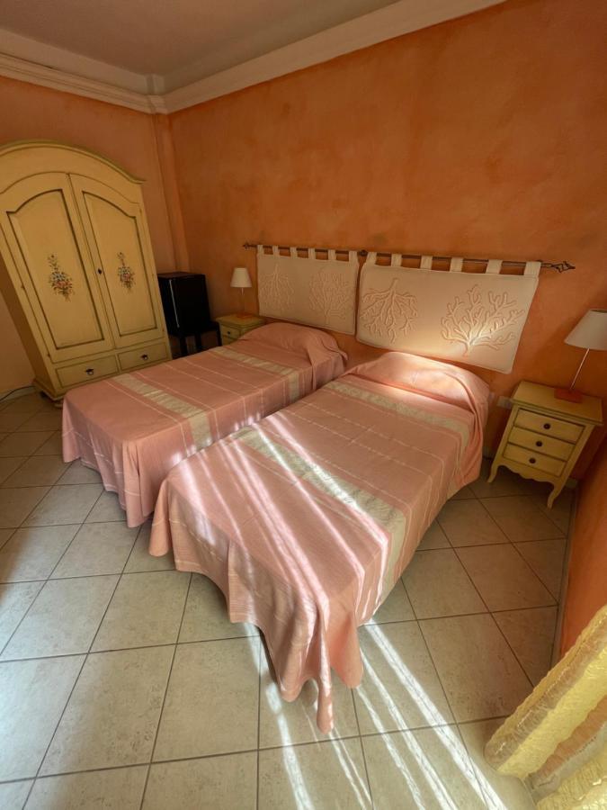 B&B Le Farfalle Palau Ngoại thất bức ảnh