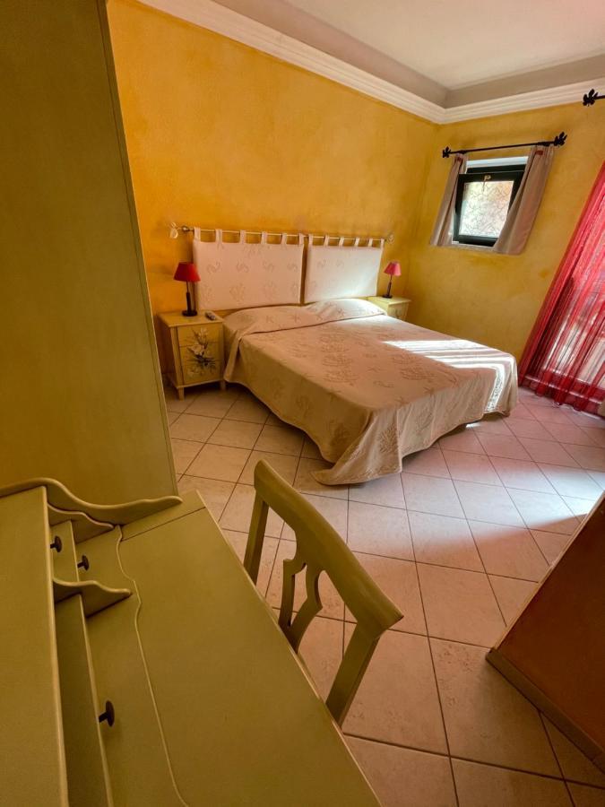 B&B Le Farfalle Palau Ngoại thất bức ảnh