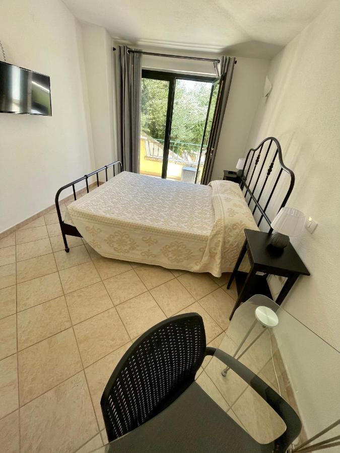 B&B Le Farfalle Palau Ngoại thất bức ảnh